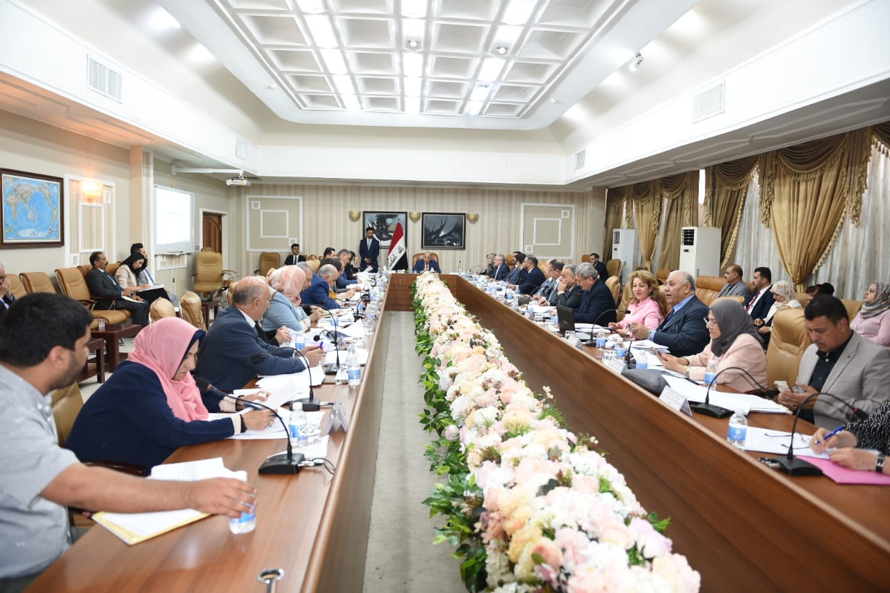 Deputy Prime Minister for Economic Affairs and Minister of Finance Mr. Fouad Hussein presides over the fifteenth meeting of the preparation of the State Budget Strategy 2020-2022 Fa76a913-f5d4-4f42-9f2a-15ca6b9ebd7f