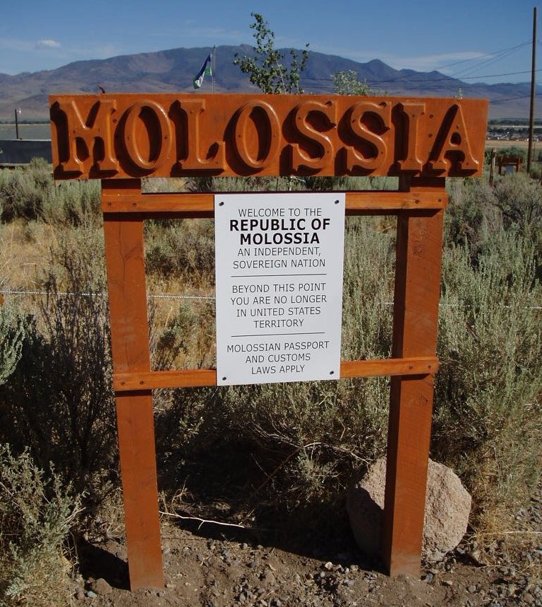 Molossia, shteti amerikan me himnin tonë kombëtar Sign1