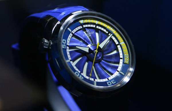 1ères photos de Baselworld 2012 - Page 2 Perrelet-Turbine-Diver