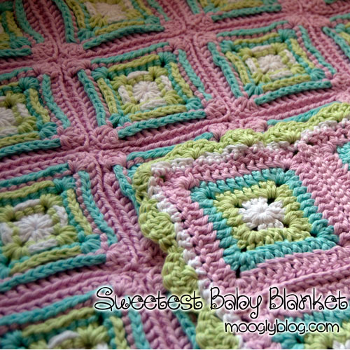 وحدة مربعة بالكروشي Sweetest-Baby-Blanket-full-square