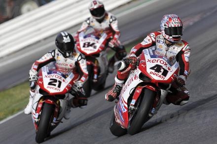 Il Team Ducati ha finito i test in pista con Haga, Fabrizio e Bayliss Haga_fabrizio_bayliss24