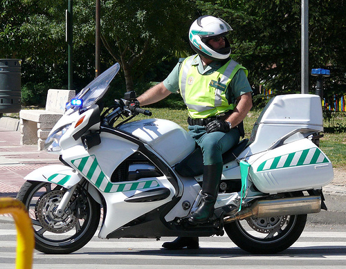 Dos motoristas de Tráfico pierden un suplemento por "no recaudar lo suficiente"  Guardia-civil