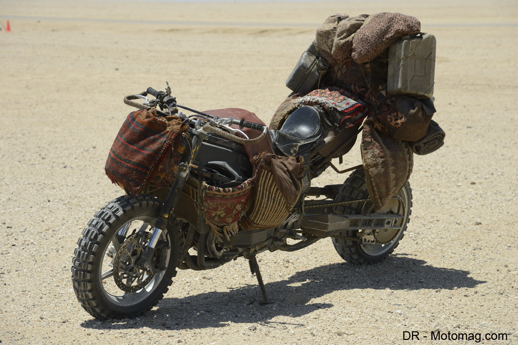 MAD MAX,il revient et il n'est pas content.. Mad_max_fury_road_moto_frd-28113