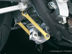 Entretenir les biellettes de suspension moto Arton9407-ab3f3