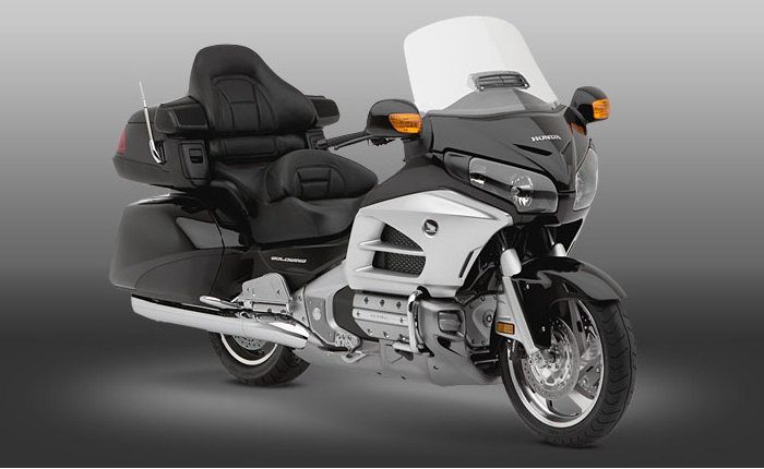 Nouveauté 2011 - Honda: La Goldwing s'offre un lifting (Caradisiac Moto) Honda-1800-goldwing-2012-9