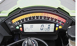 Kawasaki ZX-10R 1000 Kawasaki-ZX-10-R-2011-compteur