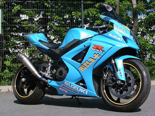 [DELIRE] venez vous défouler c'est full pourrissage!!! - Page 37 Gsx-r-1000-k8-GP-replica