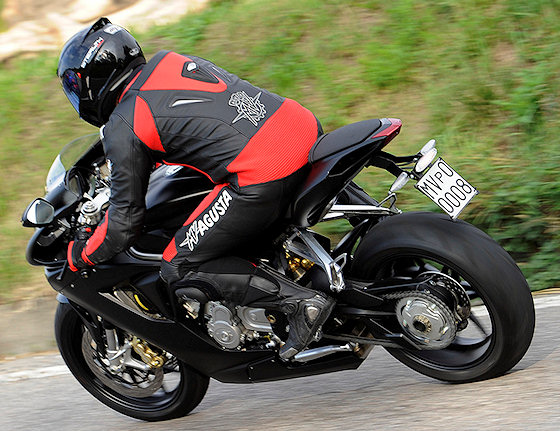 MV-Agusta F3 675 2011 - La sportive sort de Varese. 1436_album