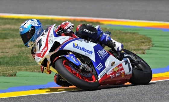 Meilleur chrono pour Checa aux 1eres qualifs SBK à Valencia. 452_album