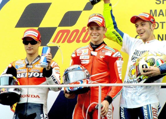 Dimanche 25.10.09 - MotoGP/Malaisie - Rossi en route vers son 9ème titre. Sepangpodium