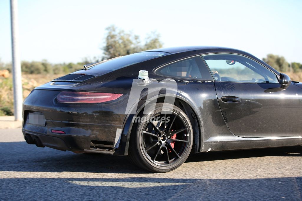 2018 - [Porsche] 911 Porsche-911-chassis-testing-mule-2018-201524335_2