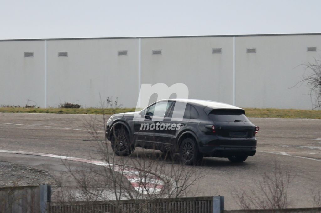 2016 - [Porsche] Cayenne III Porsche-cayenne-2018-201625679_1