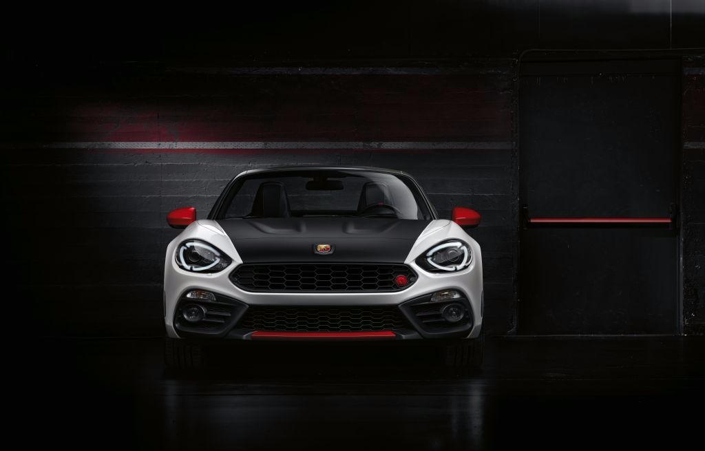 ¿DE QUIÉN SERÁ EL PRIMER ND EN EL FORO?(Y fotos Fiat 124 spider - Página 3 Abarth-124-spider-oficial-201626273_7