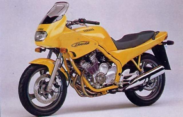 Moto mais estradista Yamaha%20XJ600S%2092