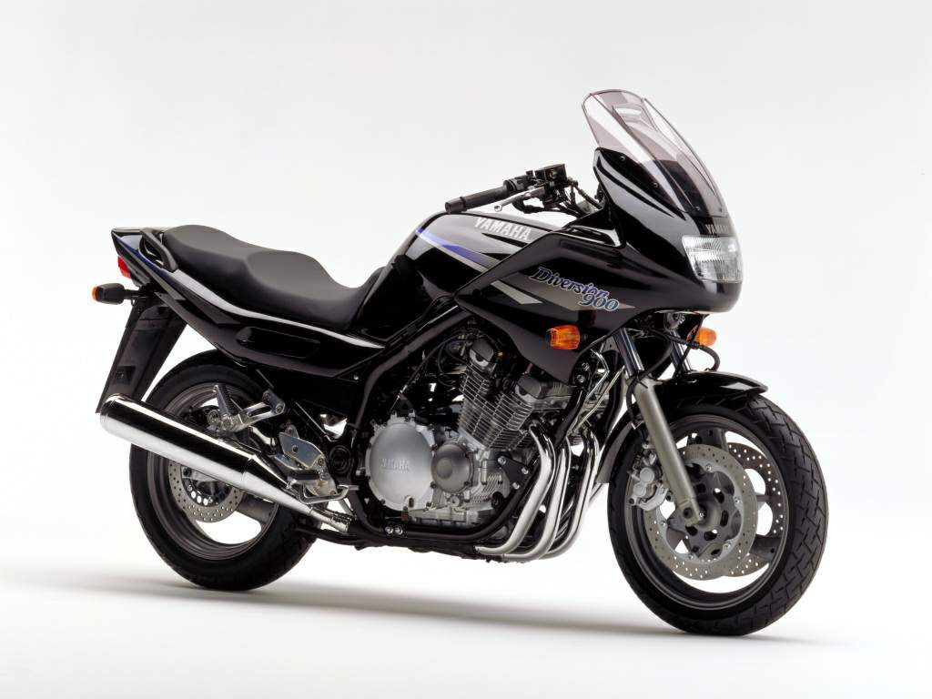 Moto mais estradista Yamaha%20XJ900%20Diverson%2095