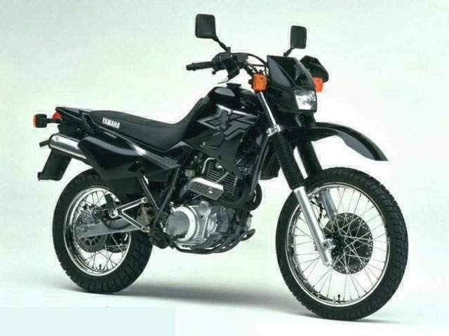 Les différents types de 600 XT, TT et Ténéré Yamaha%20XT600E%2099%20%203