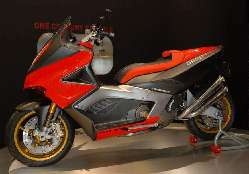 <概念車> GILERA GP 850 CORSA  Gilera%20GP%20800%20Corsa%20%202