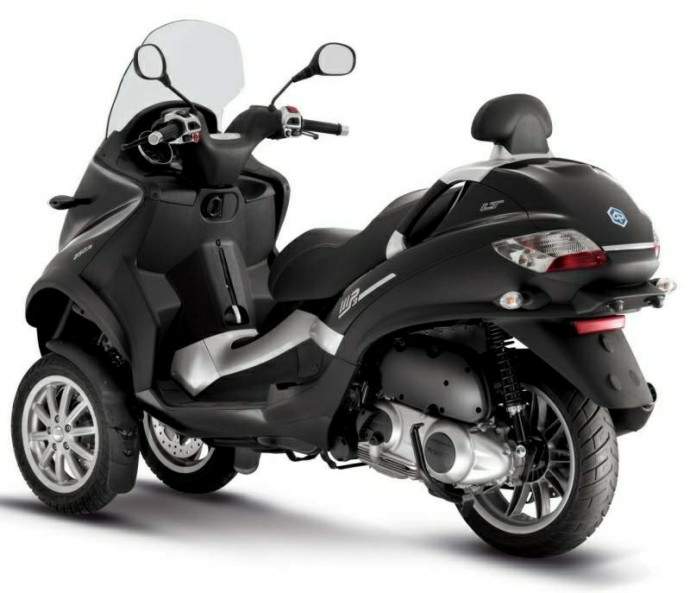 Foticos de lekeitio 3/4 Piaggio%20MP3%20400%2009%20%202