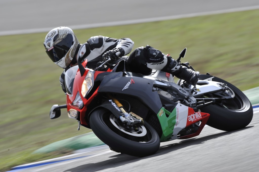 Aprilia RSV4 factory APRC SE  Aprilia_RSV4_APRC_SE_18