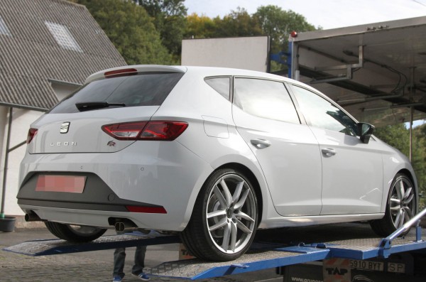 Seat Leon 2013 IMG_1429-2136005682-OWeb-e1350722644862