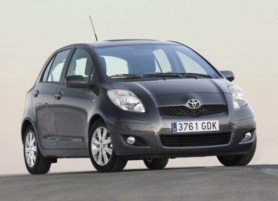 ECCO IL NOSTRO REGISTRO SVALVOLATO - Pagina 26 Toyota-yaris-now