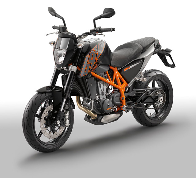 Um sonho possível! Uma causa motard - Página 3 Ktm_duke_690_2012_1