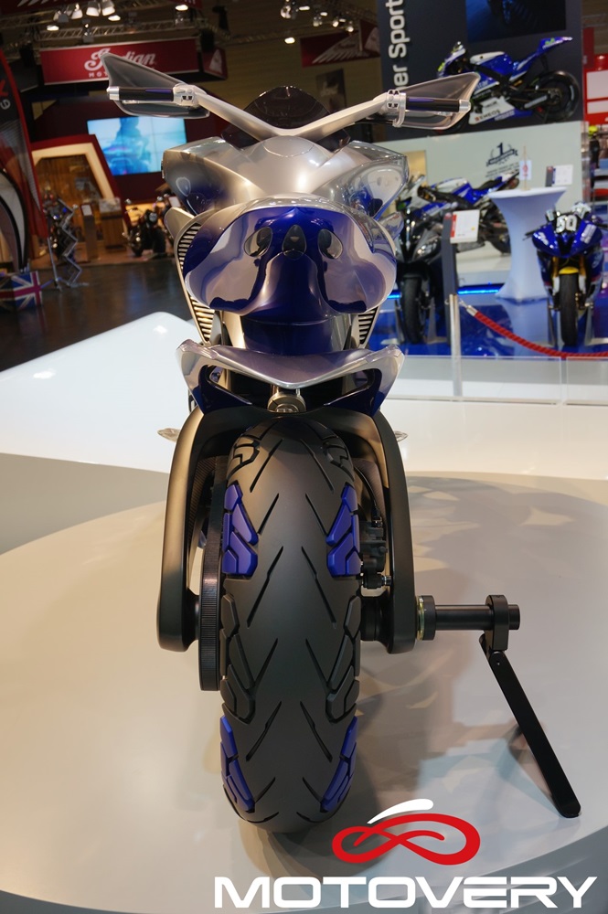 NUEVA YAMAHA CON TRES RUEDAS Yamaha-O1GEN-Concept-scooter-moto-alicante-elche-51