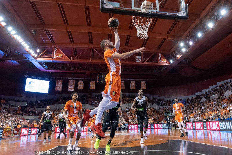 MSB-ASVEL (1/4 de finale des playoffs, match 3) DBC_PLO_MSB_ASVEL_36-6965-800-600-100