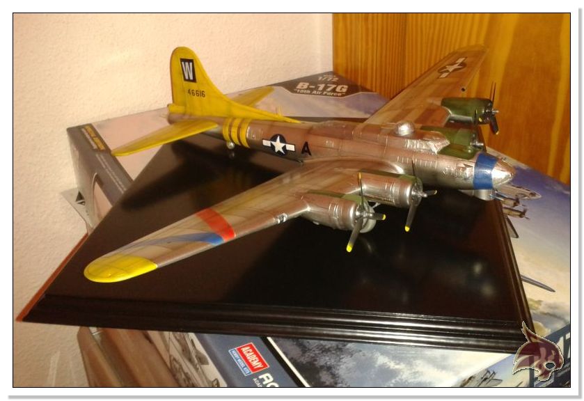 Boeing B-17 G Flying Fortress, 486th Group Bomber 1944 - Academy 1/72 Pintura26