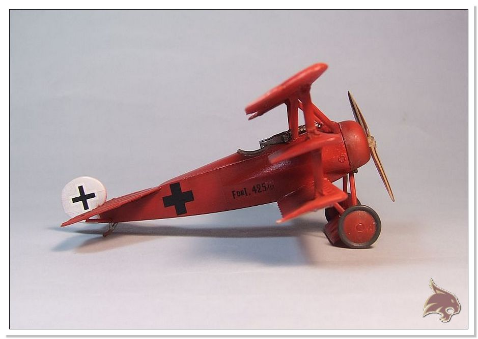 Fokker Dr.I "Barón Rojo" - 1/72 Revell Finales05