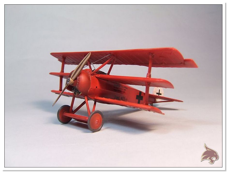 Fokker Dr.I "Barón Rojo" - 1/72 Revell Finales10