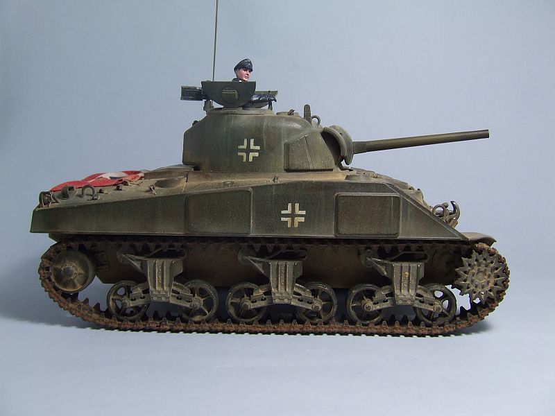 SHERMAN M4 U.S.MEDIUM TANK "EARLY PRODUCTION" 1/35 TAMIYA 05