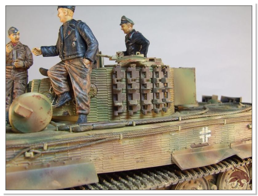 Tiger I Late Version 1/35 Tamiya, Verano 1944 - Normandía 03