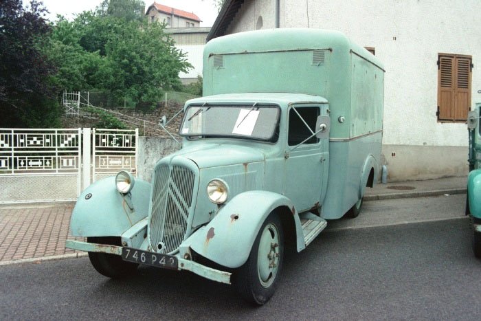 Un film. Citroen_u23