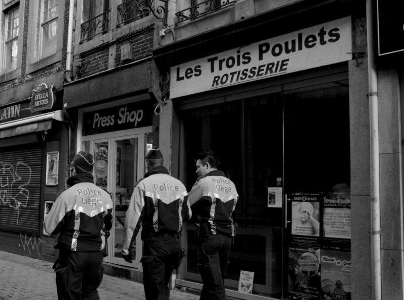 Pour les Amis policiers sur le forum (photos) 20111121_lg01