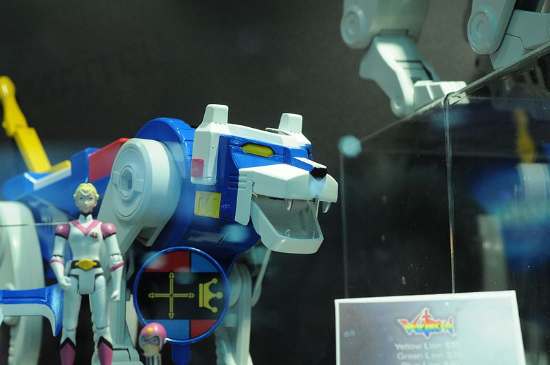 [SDCC 2011]  Mattel - Voltron Sdcc2011_mattel_voltron_23