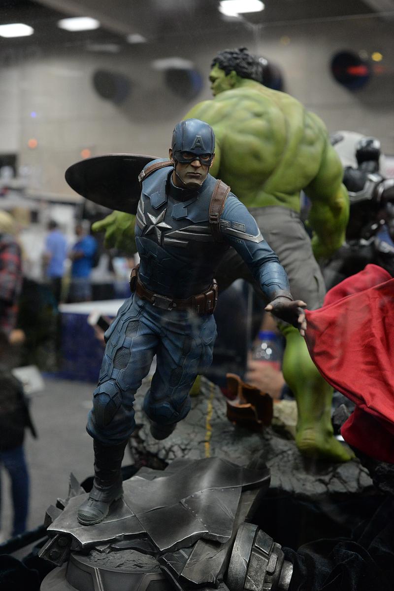 CAPTAIN AMERICA " THE WINTER SOLDIER" Premium format - Page 3 Sdcc2015_sideshow_21