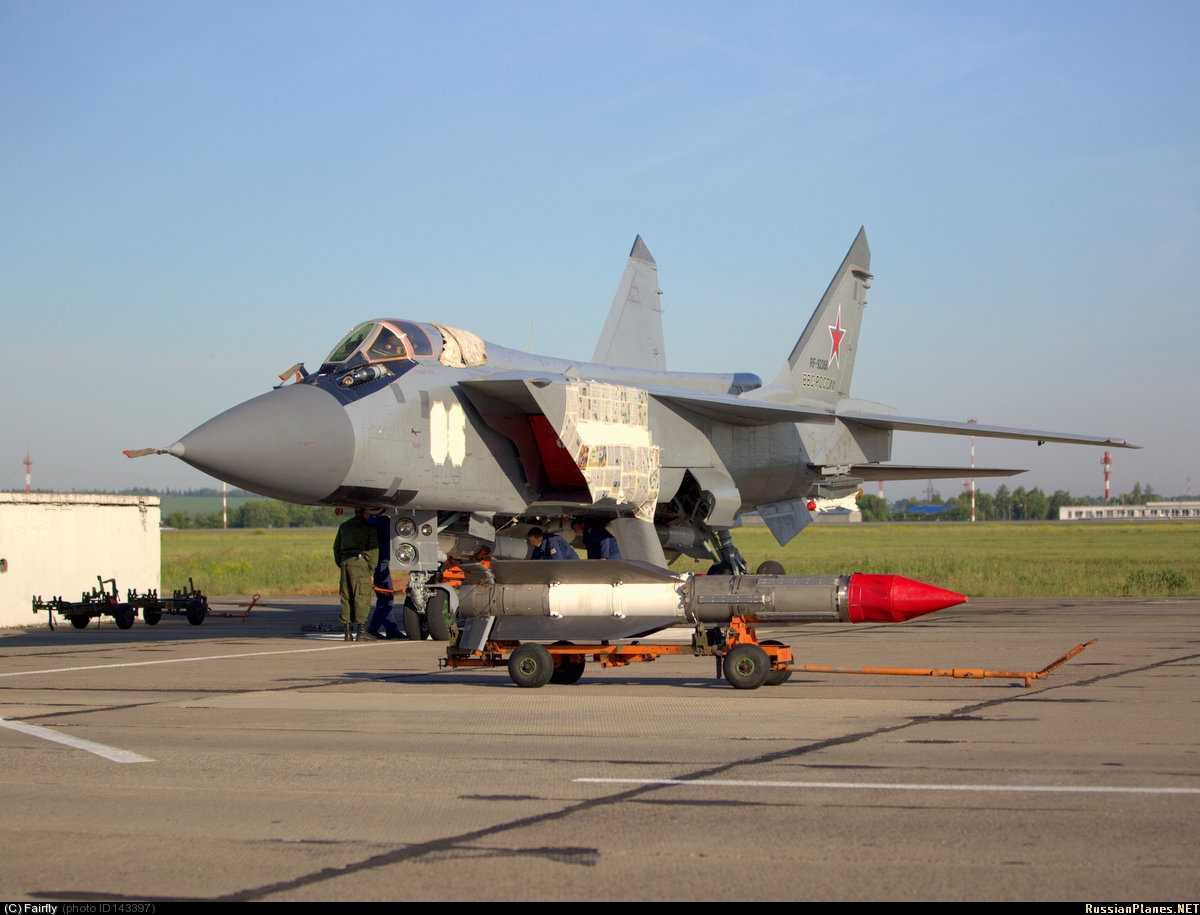 MiG-25/MiG-31 Foxbat и Foxhound 52022_140799564_143397