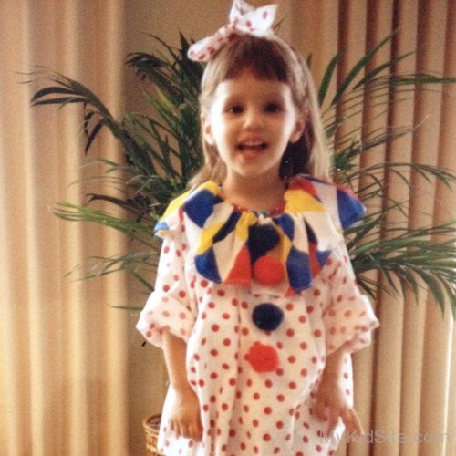 ○ gabriella sawyers Childhood-Picture-Of-Dianna-Agron