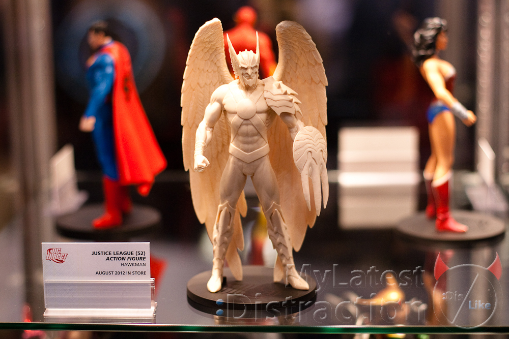 [DC DIRECT] The New 52: Diferença entre o 7-Pack e as figuras individuais 20111013-B_MG_4287_NYCC_2011_MLD_Justice_League_New_52_Hawkman