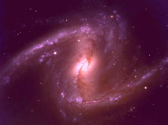 Q Közbeavatkozásai Ngc1365_vlt