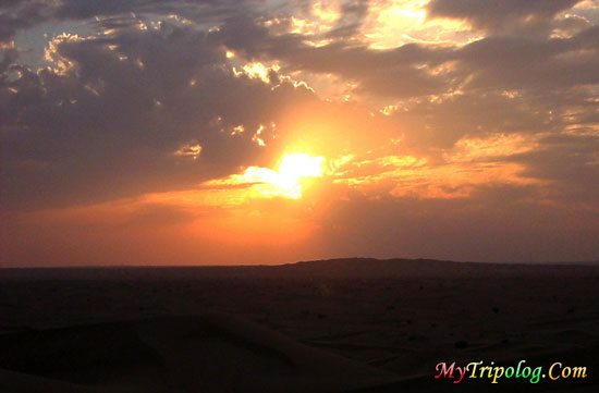 அழகிய துபாய் பாகம் 03. Sunset-on-desert-dubai-uae