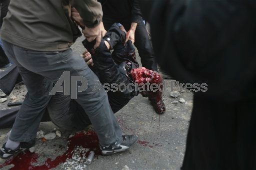 ( الحرس الثوري الايراني ) قصة منشق Demonstration_Iran45