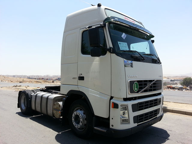 شاحنه فولفو(volvo) موديل 2005.الحجم FH12.460 1402910341425022