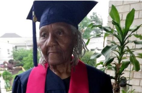 89-Yr-Old Woman Graduates College And Now Pursuing Another Degree (Photo) 89