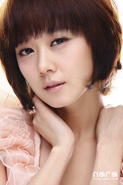 Jangnara khi trang điểm 01