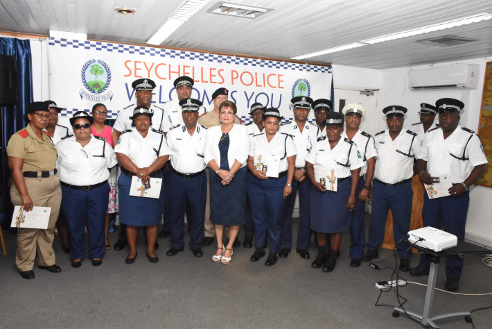 Our police forum keeps vanishing - New Anse aux Pins police station more work conducive and community-friendly - Page 2 1719_AjvTcT6Nx