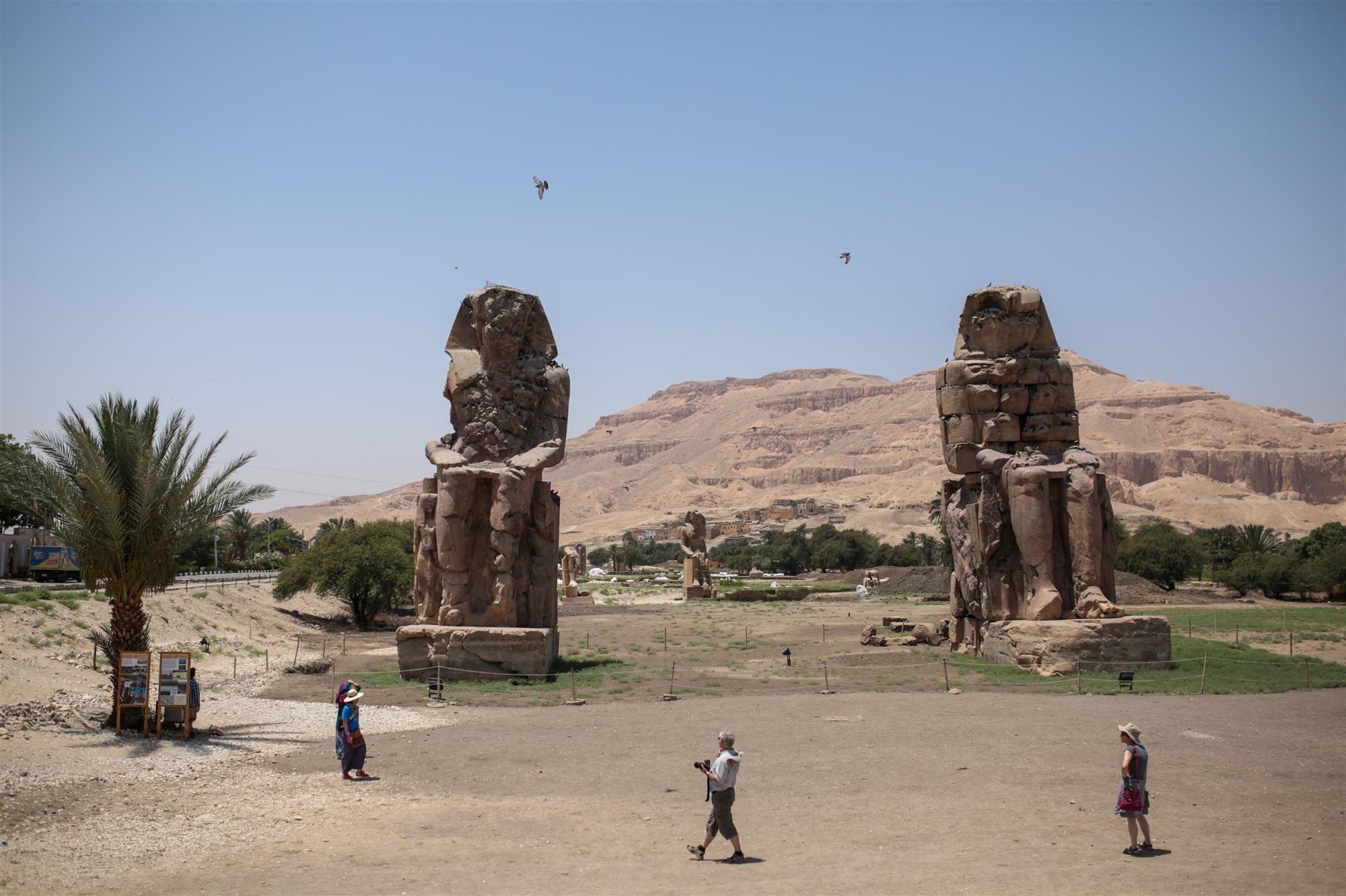  ¿Cuánto sabes sobre el Antiguo Egipto? Colosos-memnon_506bcc30