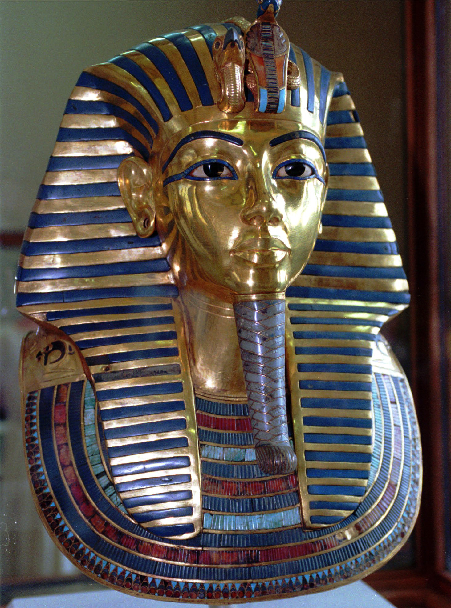  ¿Cuánto sabes sobre el Antiguo Egipto? Mascara-funeraria-tutankamon_44d26742