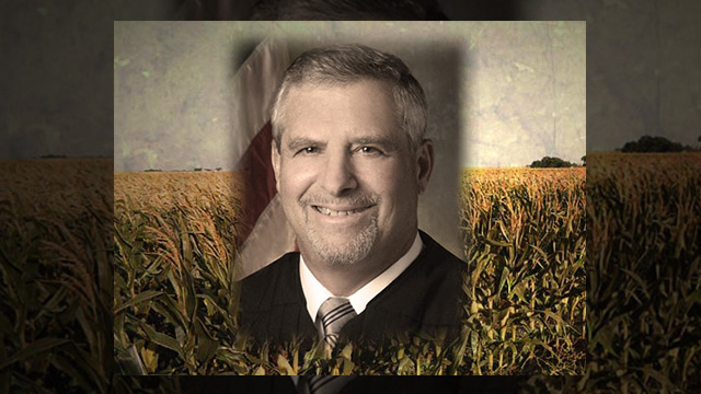  Monsanto Is Judge in Maui GMO Case Connected to Monsanto? Judge-Maui